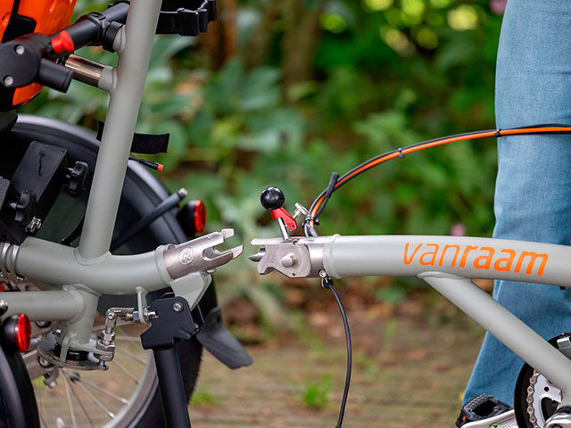 Bicicleta OPair con silla de ruedas incorporada